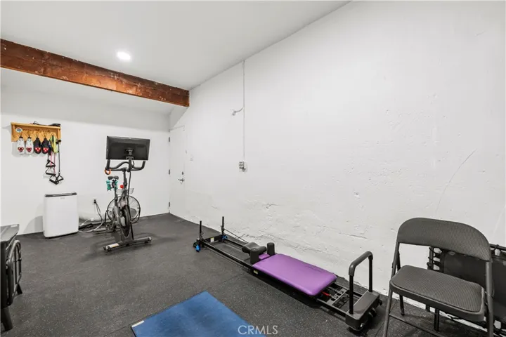 17955 Archwood, Reseda, California 91335