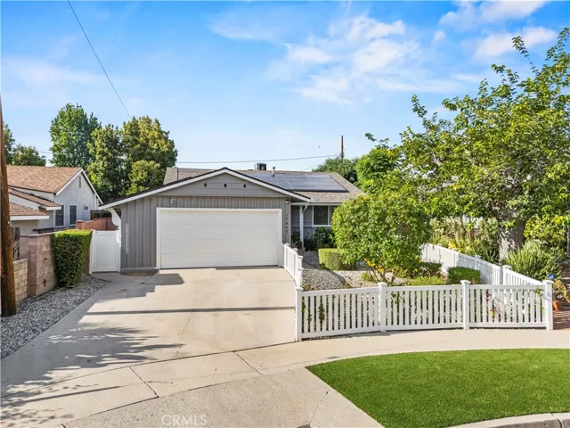 17955 Archwood, Reseda, California 91335