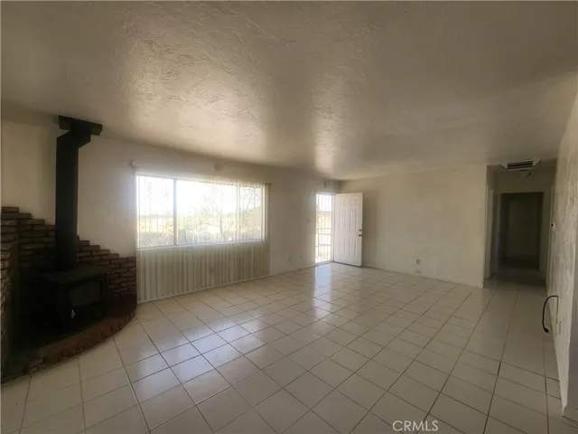 1050 Alta Avenue, Landers, California 92285