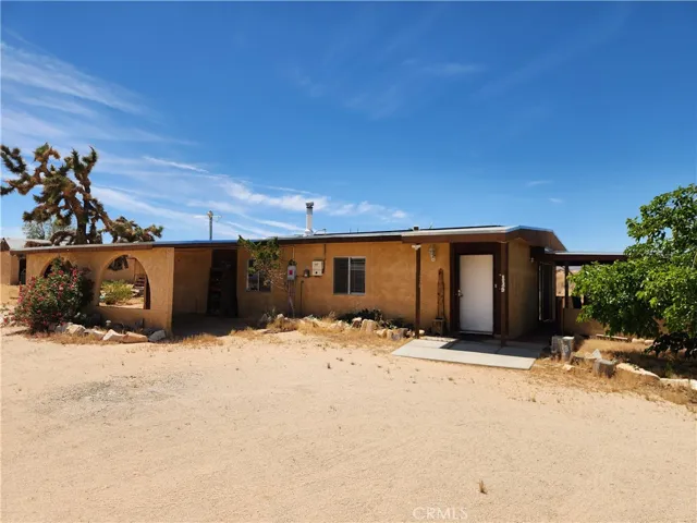 1050 Alta Avenue, Landers, California 92285
