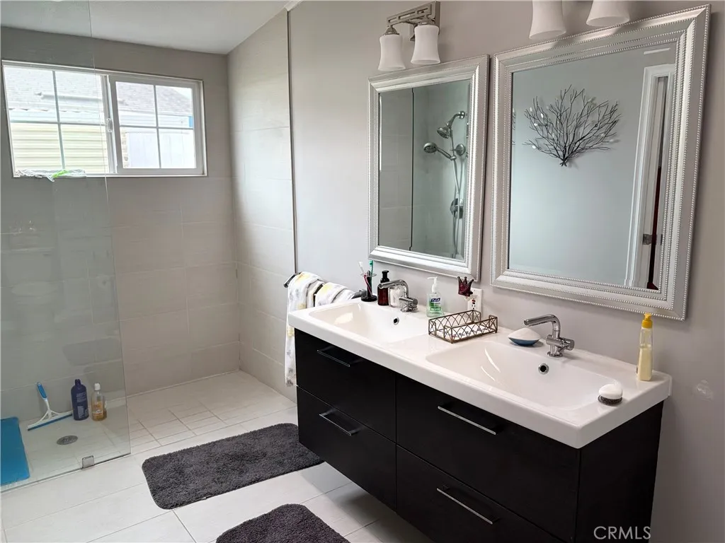 Master bedroom shower