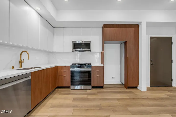 Oak Knoll MLS-43