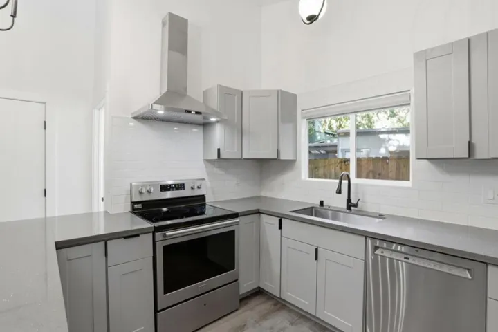 18115 La Verne Drive, Los Gatos, California 95033