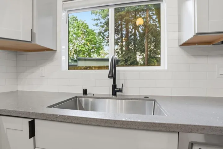 18115 La Verne Drive, Los Gatos, California 95033