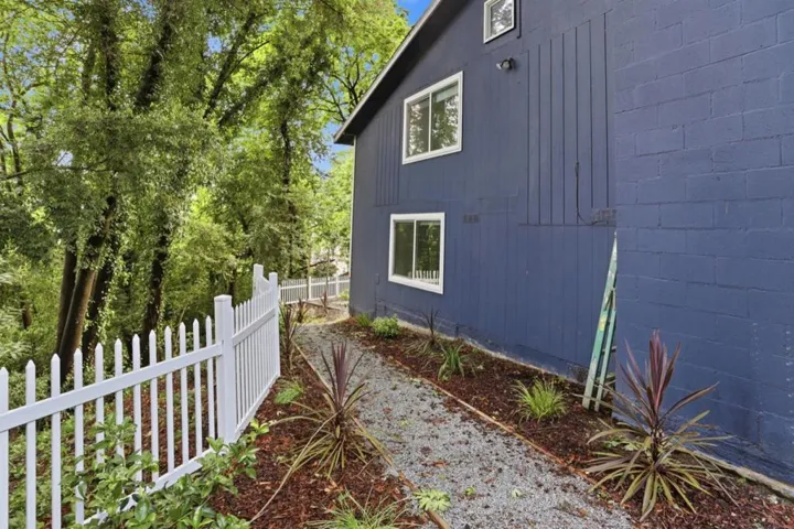 18115 La Verne Drive, Los Gatos, California 95033