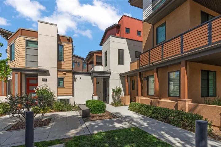 15004 Briggs Court, Los Gatos, California 95032