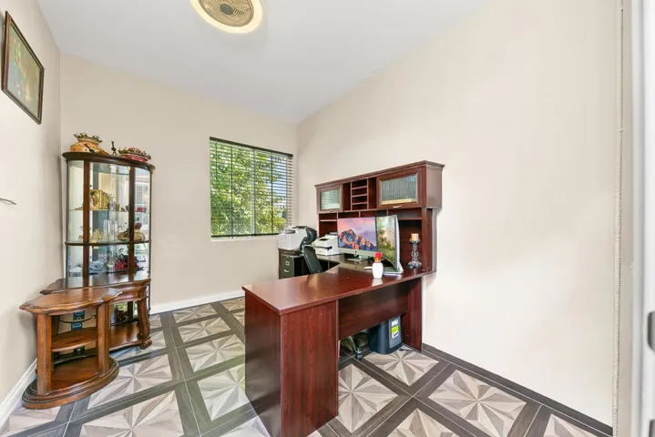 07 OFFICE MLS