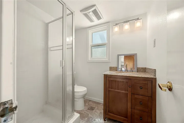 downstairs bath - 807