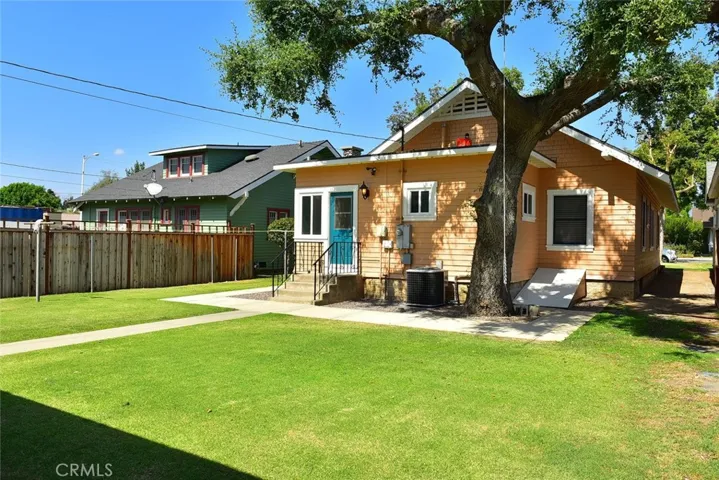 470 W Center, Covina, California 91723