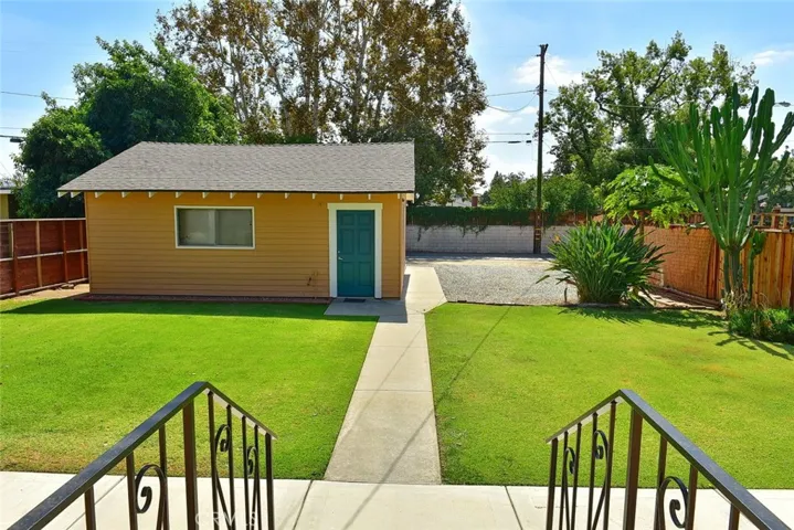 470 W Center, Covina, California 91723