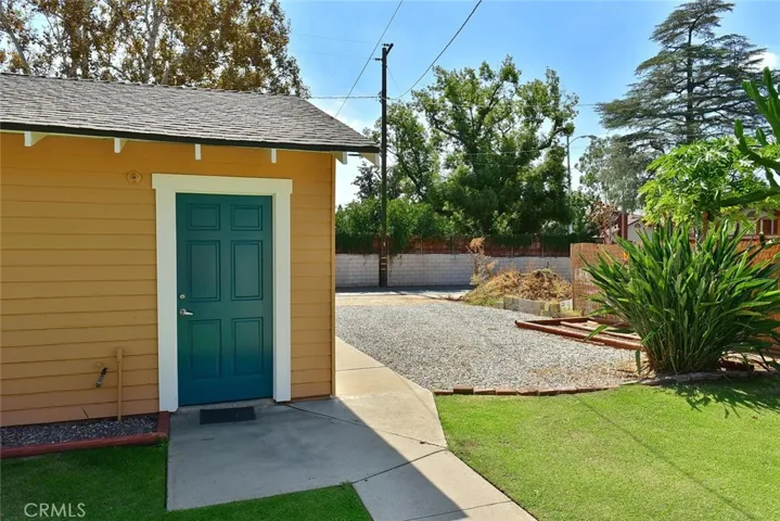 470 W Center, Covina, California 91723