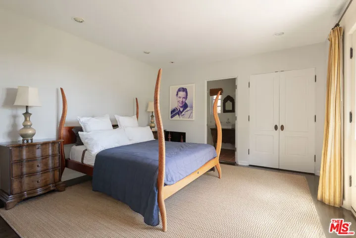 6964 Los Tilos Road, Los Angeles, California 90068