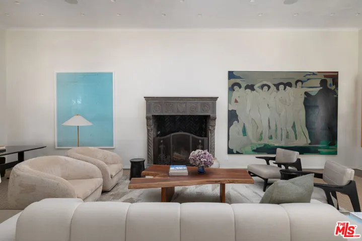 6964 Los Tilos Road, Los Angeles, California 90068