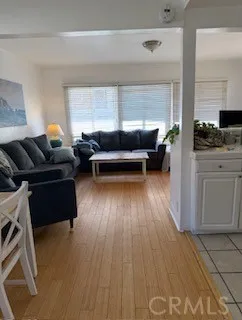 3 Bdrm Unit Livingroom