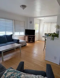 3 Bdrm Unit Livingroom