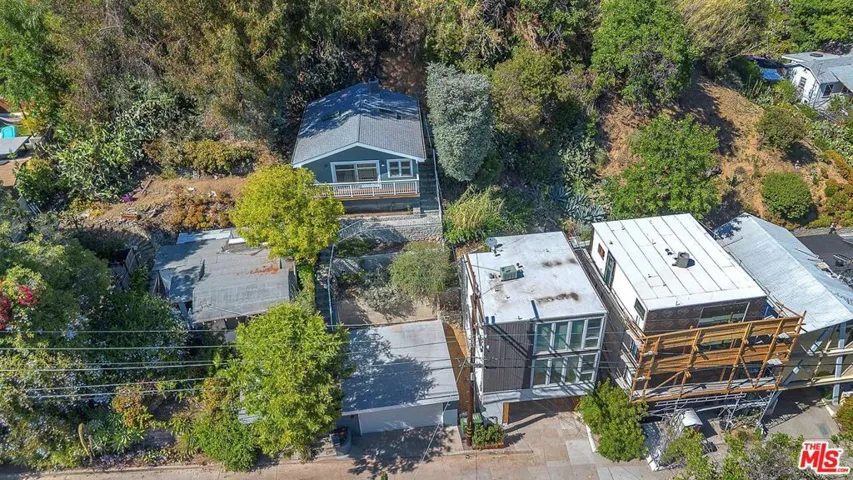 8443 Ridpath Drive, Los Angeles, California 90046
