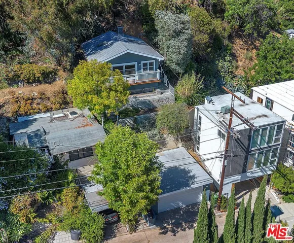 8443 Ridpath Drive, Los Angeles, California 90046