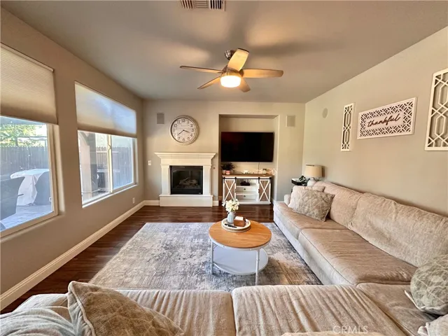 7071 E Dayton, Fresno, California 93737