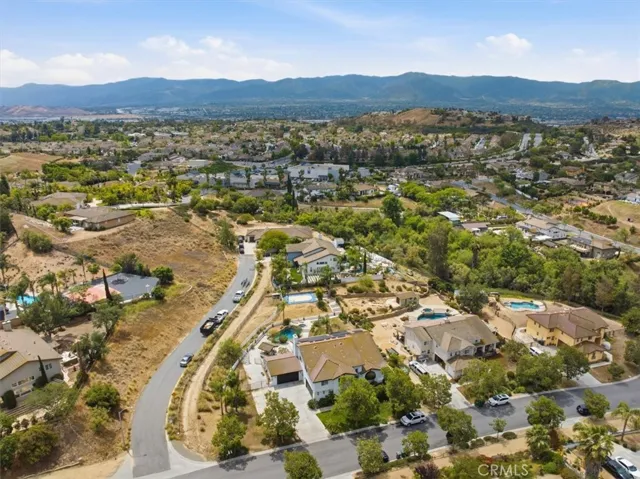 856 Harness, Norco, California 92860