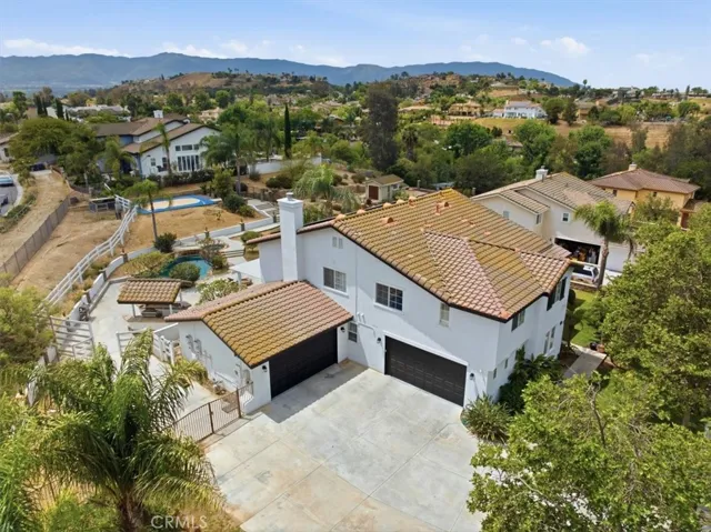 856 Harness, Norco, California 92860