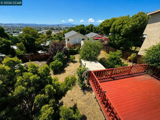 Large Deck for Indoor-Outdoor Living?
