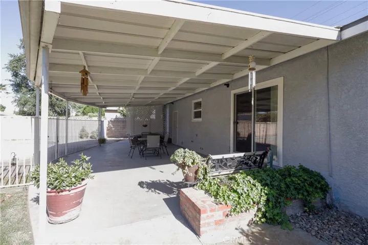 494 E Merritt Avenue, Tulare, California 93274