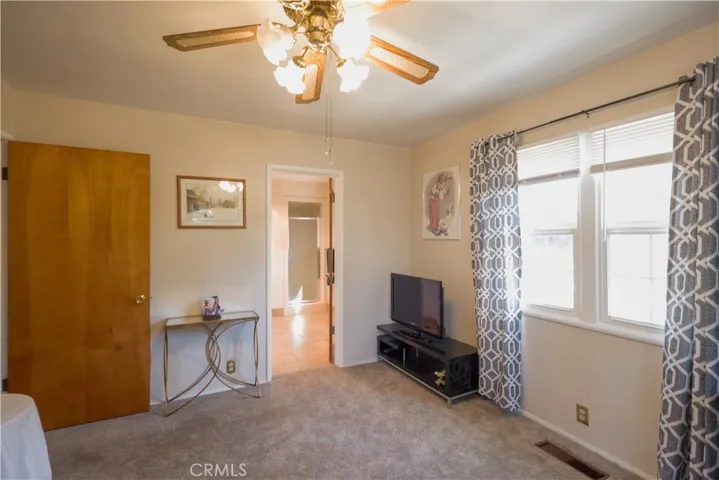 494 E Merritt Avenue, Tulare, California 93274