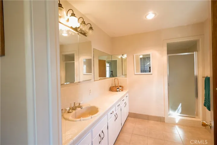 494 E Merritt Avenue, Tulare, California 93274
