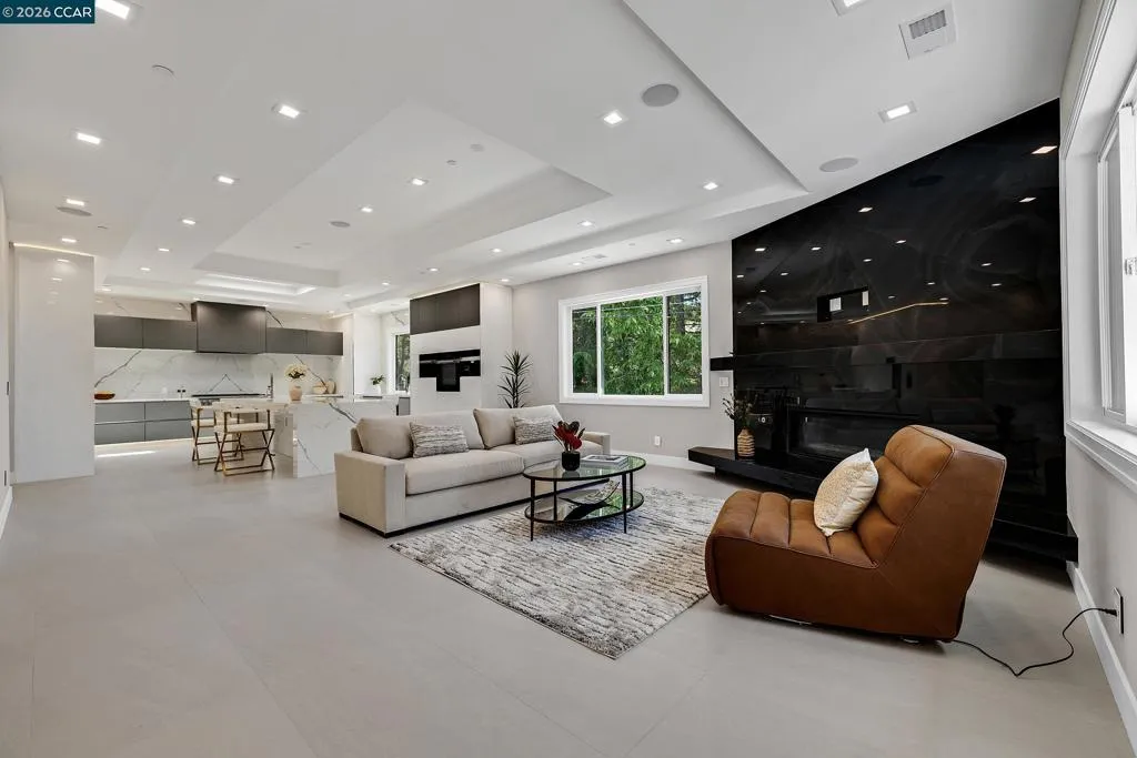 Family Room Kitchen Comb