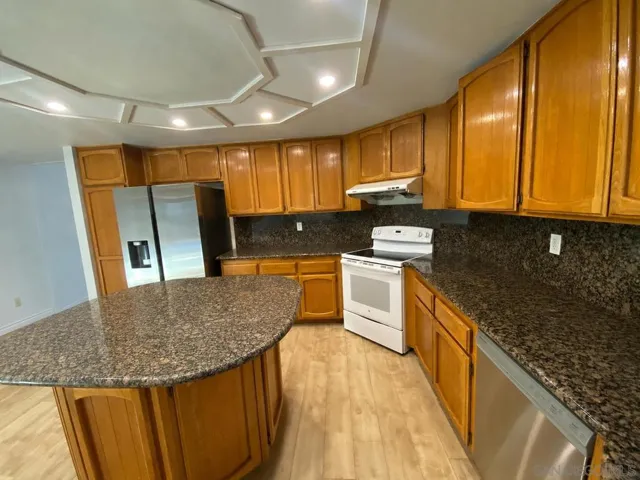 12592 Heatherfield Ln, San Diego, California 92128