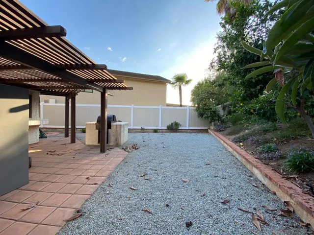 12592 Heatherfield Ln, San Diego, California 92128