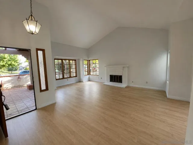 12592 Heatherfield Ln, San Diego, California 92128