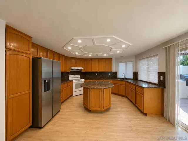 12592 Heatherfield Ln, San Diego, California 92128