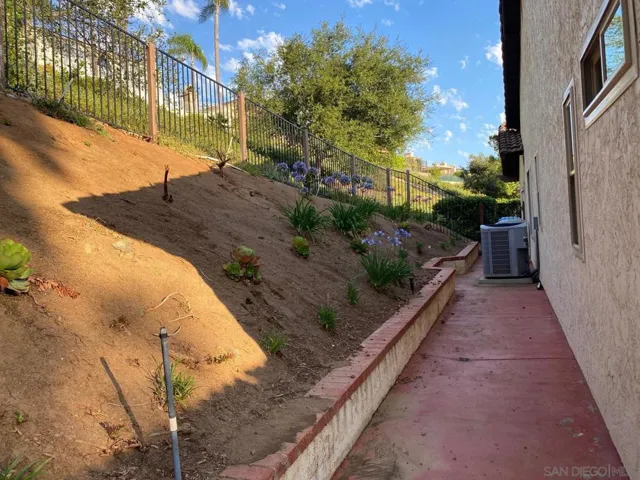 12592 Heatherfield Ln, San Diego, California 92128