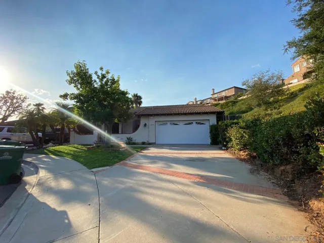 12592 Heatherfield Ln, San Diego, California 92128