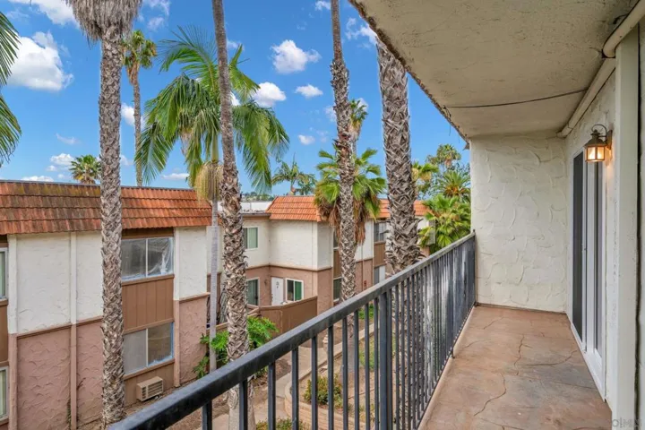 10235 Madrid Way 108, Spring Valley, California 91977