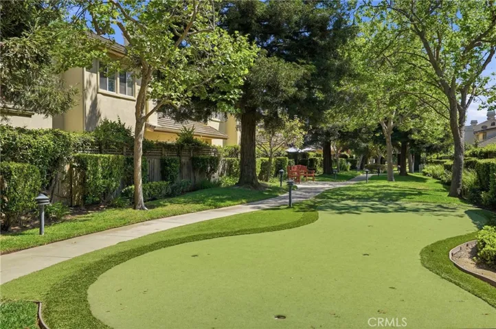 Association Putting Green