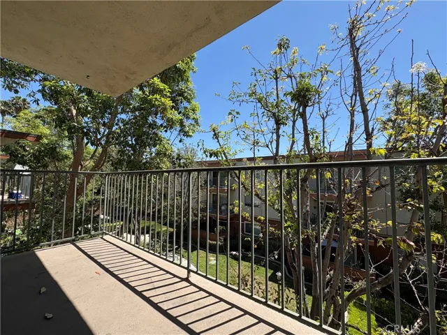 400 N Acacia Avenue, Fullerton, California 92831