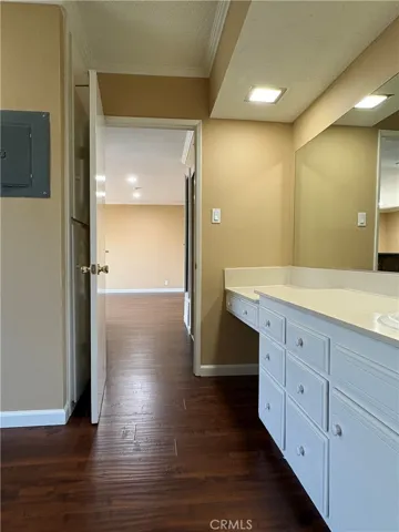 400 N Acacia Avenue, Fullerton, California 92831