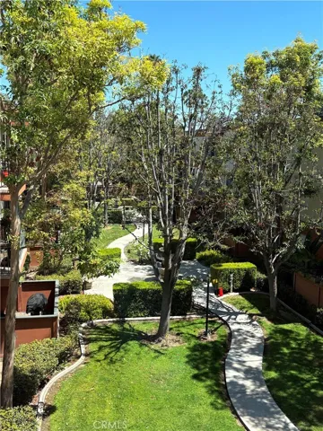 400 N Acacia Avenue, Fullerton, California 92831