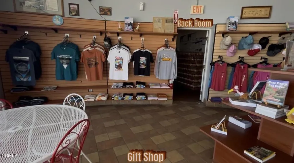 Store