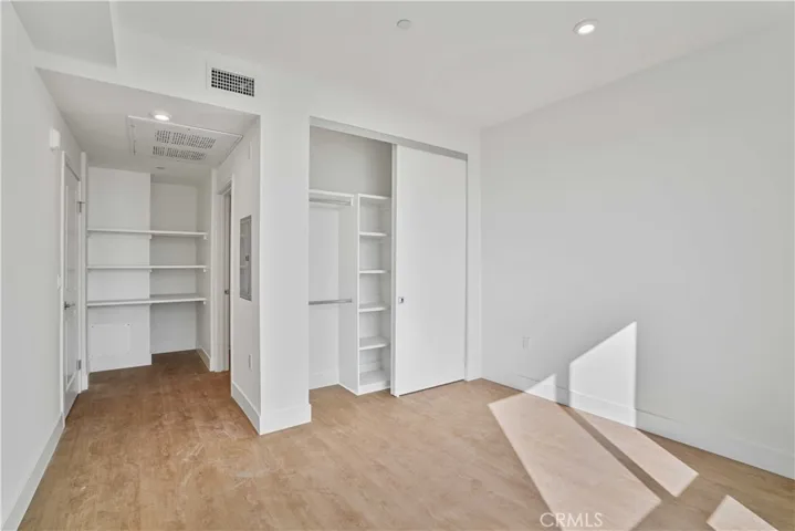 8750 Sepulveda Boulevard 406, North Hills, California 91343