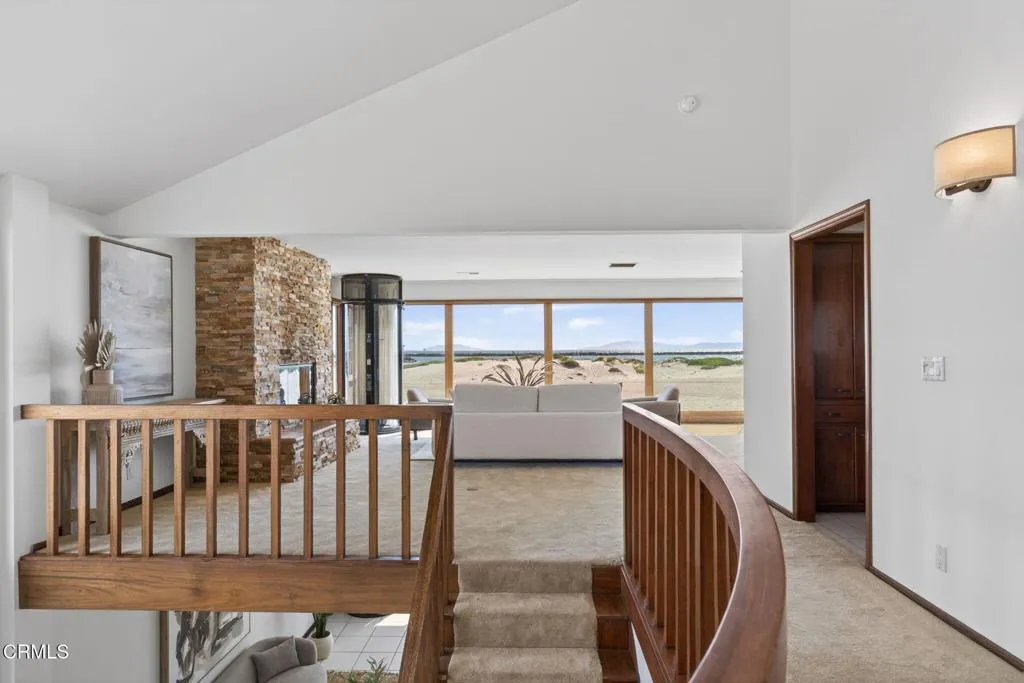 35-web-or-mls-UpmarketMedia-3009Oce-136
