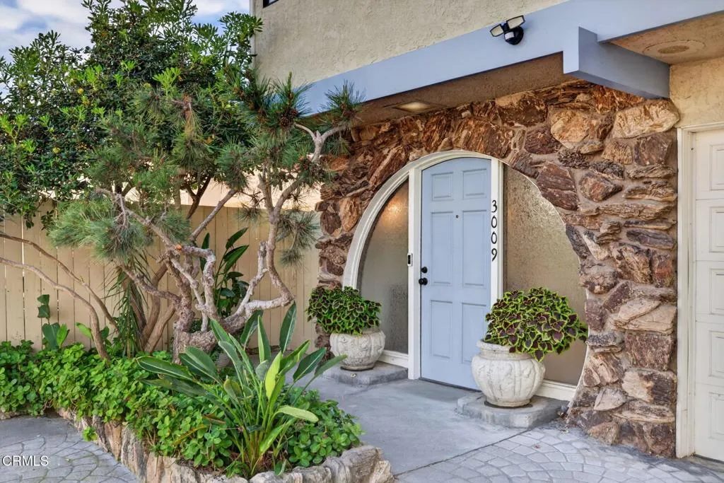 5-web-or-mls-UpmarketMedia-3009Oce-263