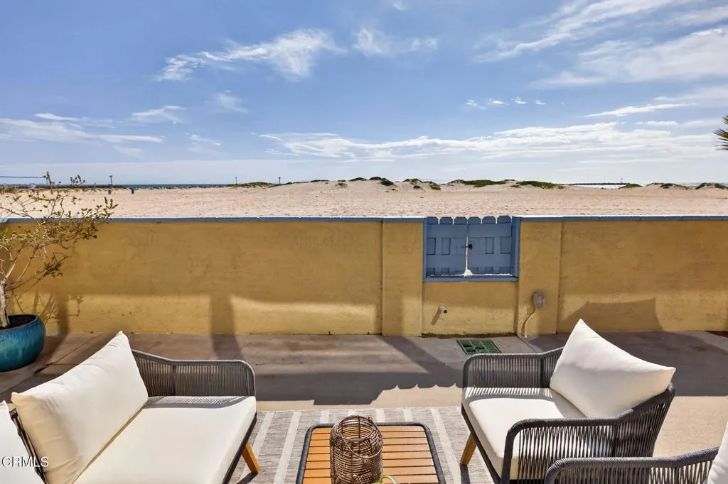 79-web-or-mls-UpmarketMedia-3009Oce-254