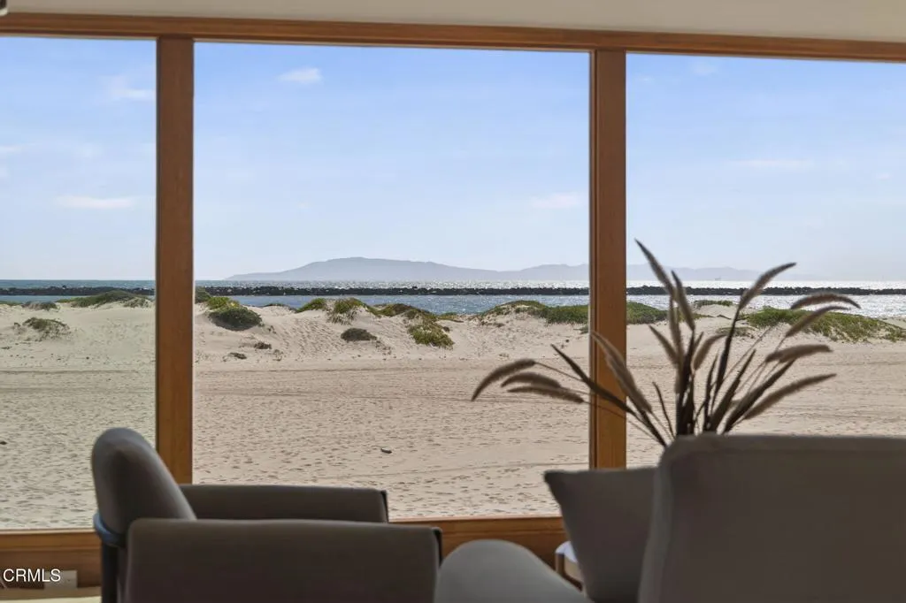 42-web-or-mls-UpmarketMedia-3009Oce-222