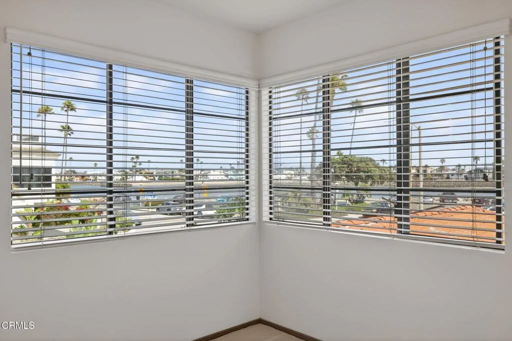 72-web-or-mls-UpmarketMedia-3009Oce-128