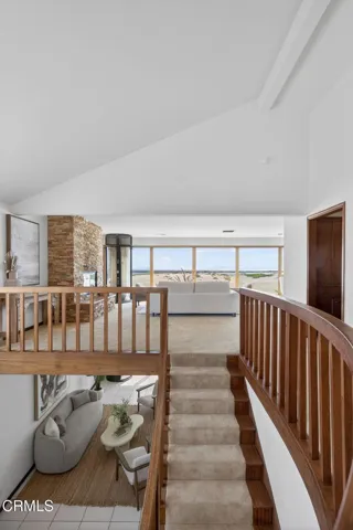 36-web-or-mls-UpmarketMedia-3009Oce-142