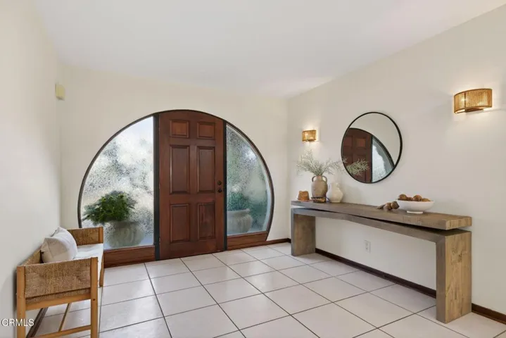 8-web-or-mls-UpmarketMedia-3009Oce-076