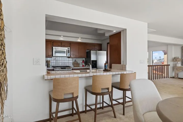 53-web-or-mls-UpmarketMedia-3009Oce-212